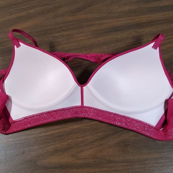 Victoria's Secret T-Shirt‎ Lightly Lined Wireless Bra Logo Band Magenta Size 34C - Picture 10 of 10